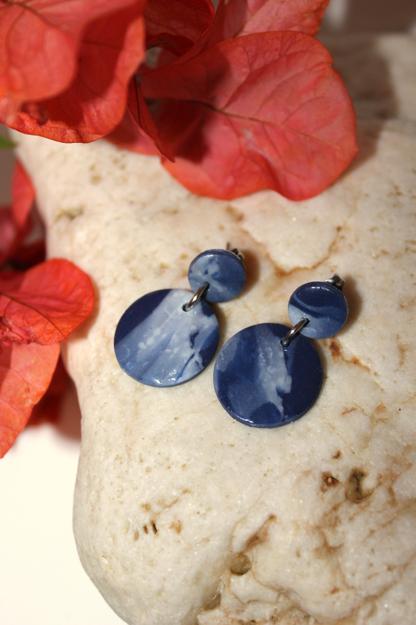 Boucles d'oreilles bleu marbré