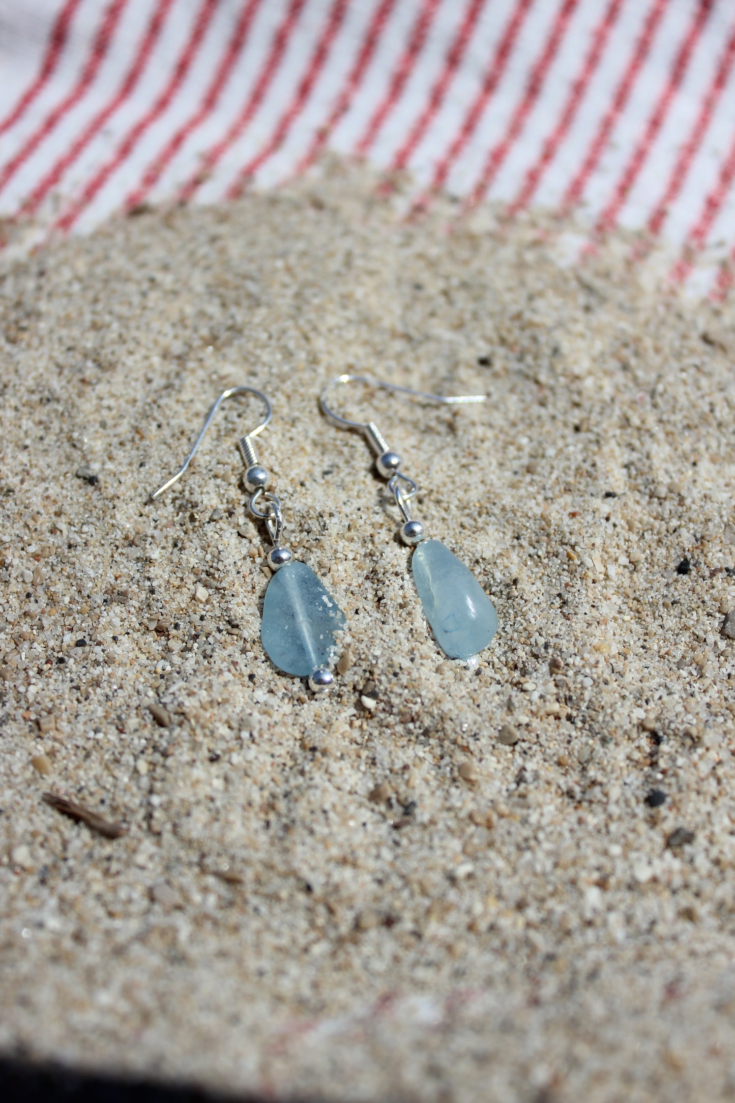 Boucles d'oreilles pendantes en aigue-marine